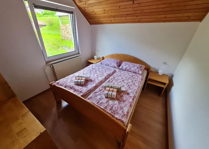 Apartma Grm בוהין