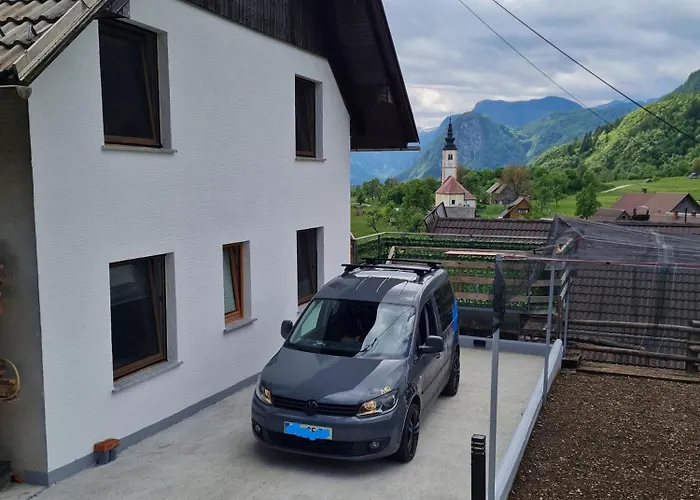 דירה Apartma Grm בוהין